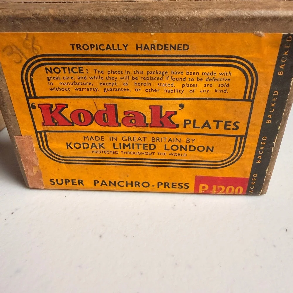 Kodak Vintage Plates 3.5x2.5 Orthochromatic Panchro-Press Lot of 2 Yellow Red